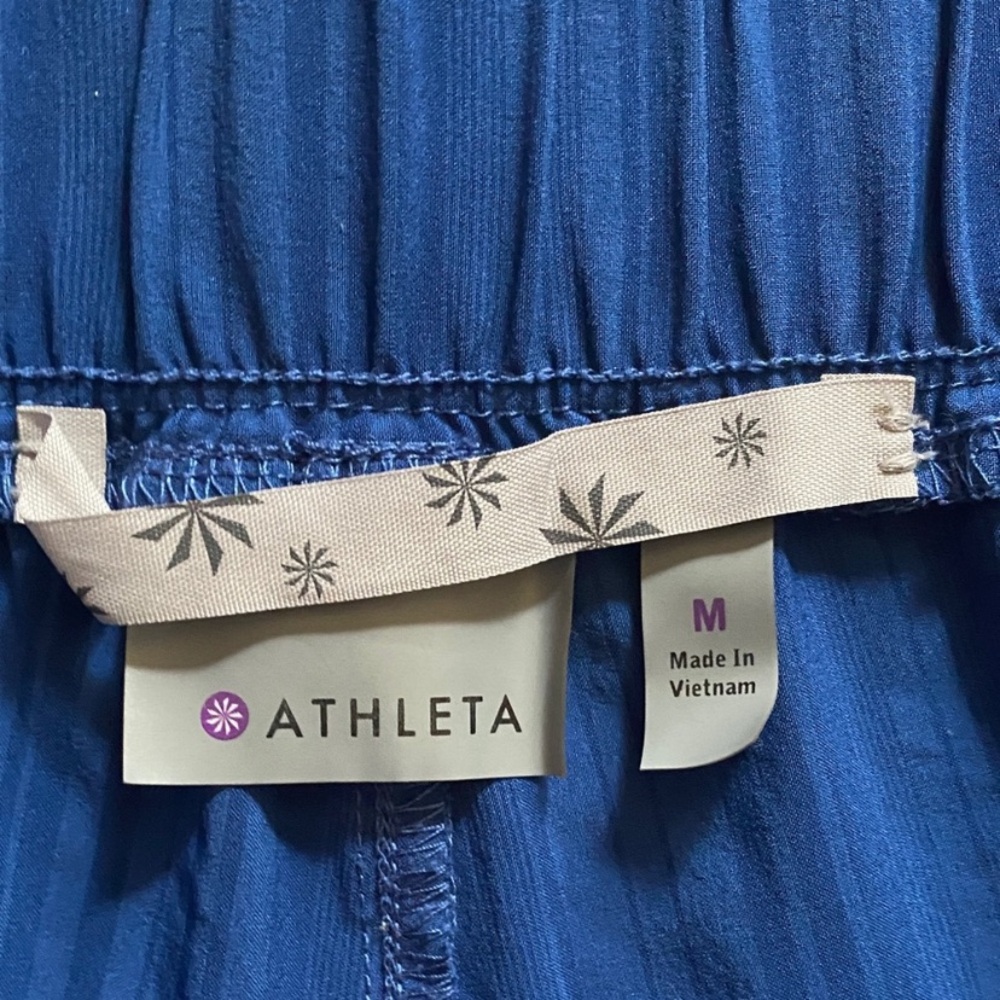 Athleta Deep Blue Athletic Drawstring Shorts - Picture 2 of 3